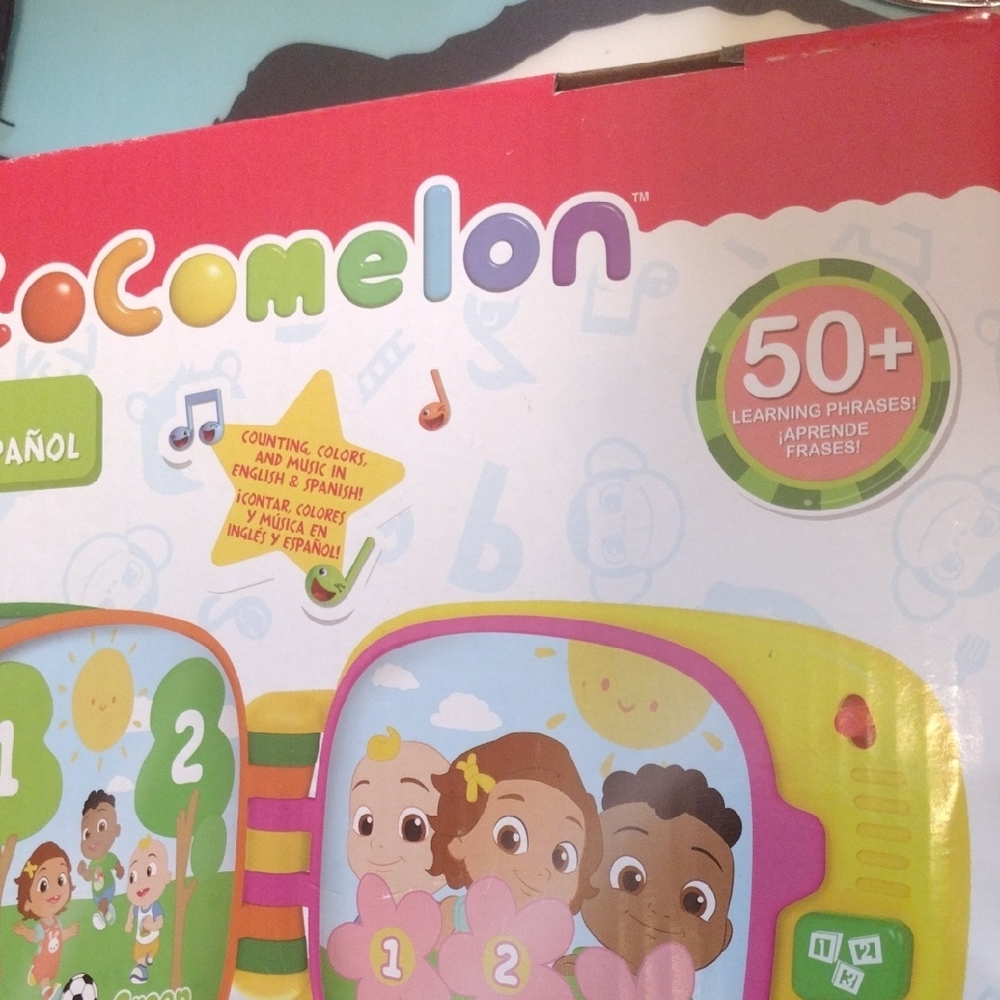 CoComelon Learn With Nina! Interactive Kids Learning Toy - Yellow & Green - Picture 14 of 15